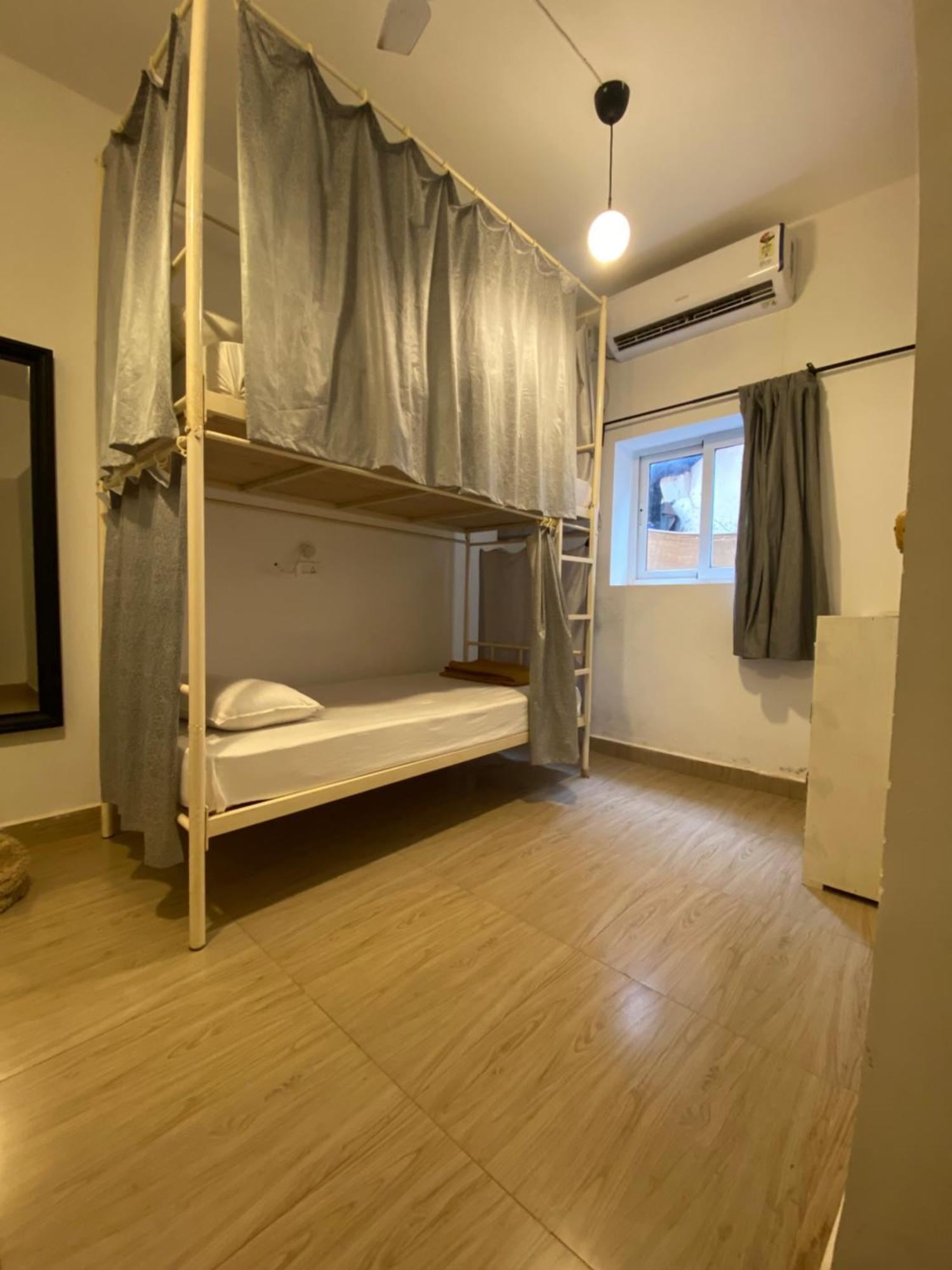 Hostel Mandala Анжуна Екстер'єр фото